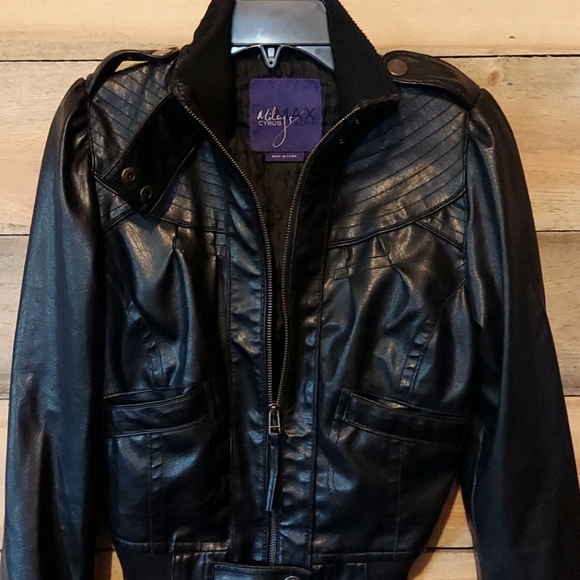 Miley Cyrus Max Azria Leather-look crop jacket - Picture 4 of 5